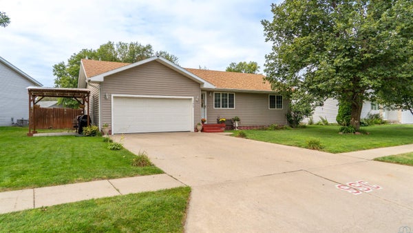 1605 F ST, SOUTH SIOUX CITY, NE 68776 - Image 7600a3f81f448a6243e886c12493b0ca/1661746828