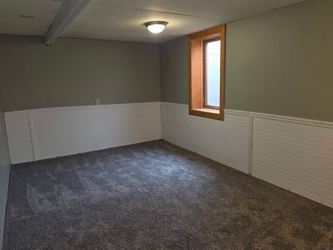 Tiny photo for 515 8th Ave, Sheldon, IA 51201 (MLS # 832297)