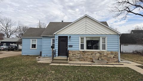 Photo of 515 8th Ave, Sheldon, IA 51201 (MLS # 832297)