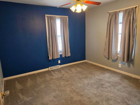 Tiny photo for 515 8th Ave, Sheldon, IA 51201 (MLS # 832297)