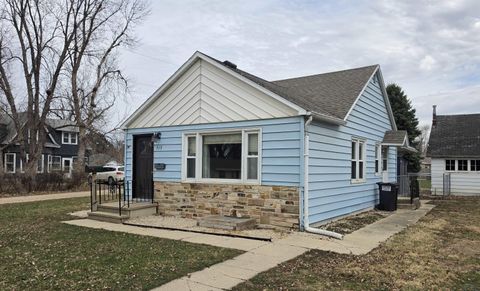 Tiny photo for 515 8th Ave, Sheldon, IA 51201 (MLS # 832297)