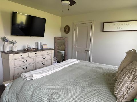 Tiny photo for 1506 Lincoln Pl SE Pl, Orange City, IA 51250 (MLS # 829850)