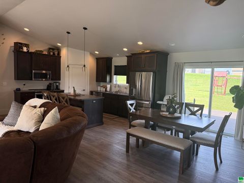 Tiny photo for 1506 Lincoln Pl SE Pl, Orange City, IA 51250 (MLS # 829850)