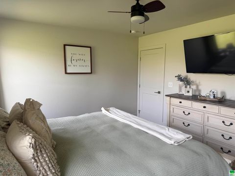 Tiny photo for 1506 Lincoln Pl SE Pl, Orange City, IA 51250 (MLS # 829850)