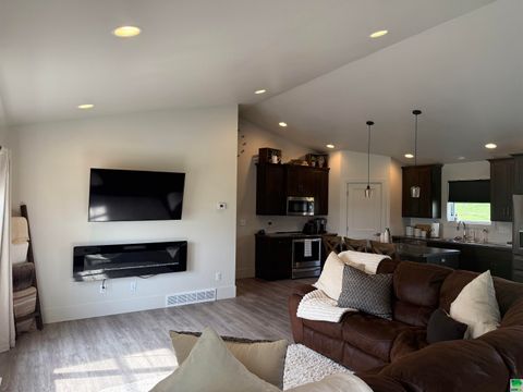 Tiny photo for 1506 Lincoln Pl SE Pl, Orange City, IA 51250 (MLS # 829850)