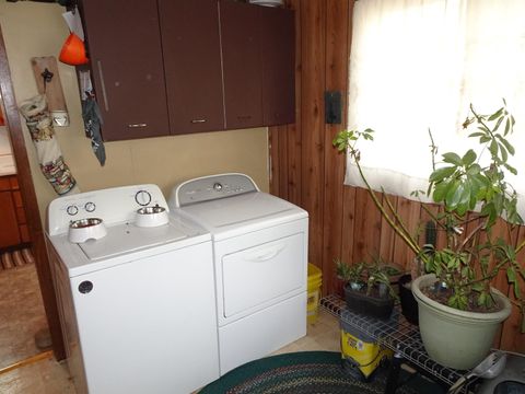 Tiny photo for 1309 Iselin Avenue, Sheldon, IA 51201 (MLS # 832123)