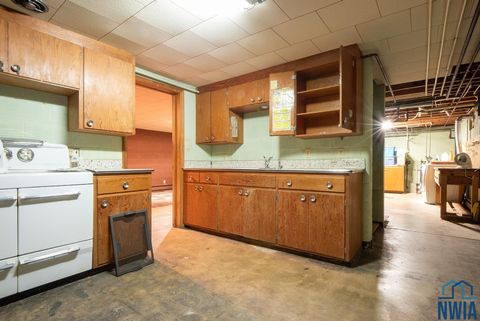 Tiny photo for 606 Concord Ave NE Ave, Orange City, IA 51041 (MLS # 830358)