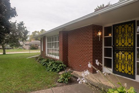 Tiny photo for 606 Concord Ave NE Ave, Orange City, IA 51041 (MLS # 830358)