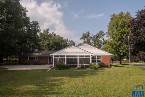 Tiny photo for 606 Concord Ave NE Ave, Orange City, IA 51041 (MLS # 830358)