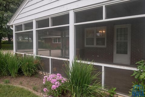 Tiny photo for 606 Concord Ave NE Ave, Orange City, IA 51041 (MLS # 830358)