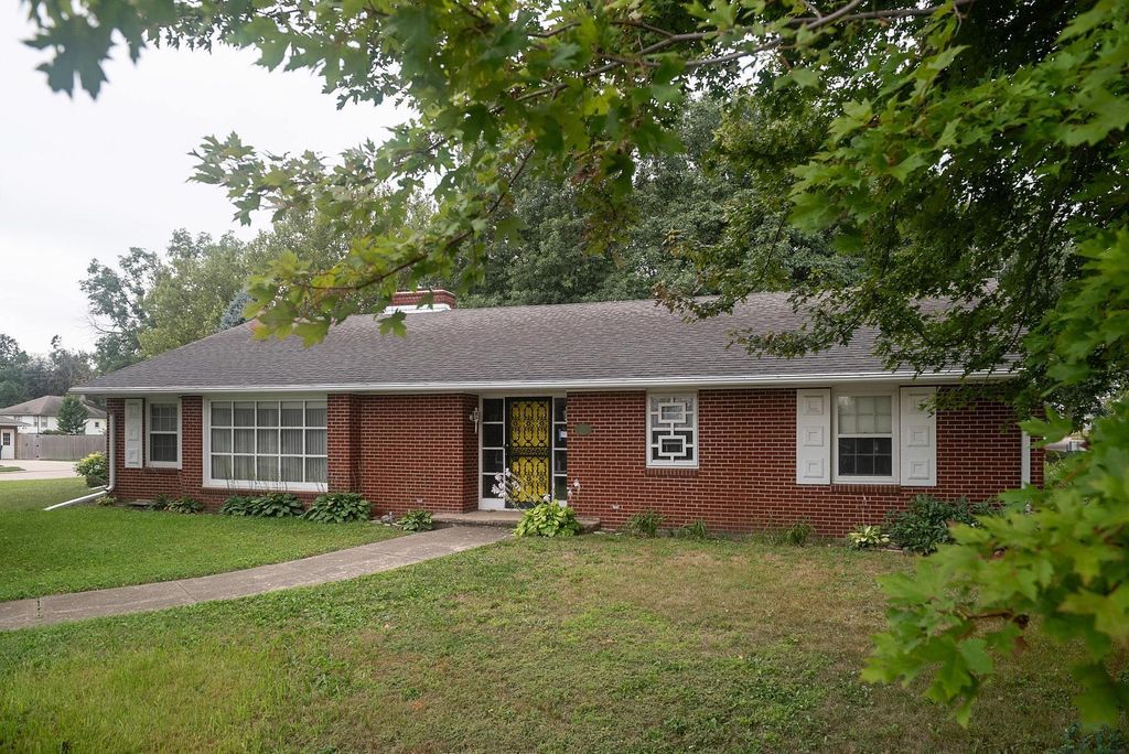 Photo of 606 Concord Ave NE Ave, Orange City, IA 51041 (MLS # 830358)