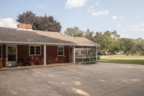 Tiny photo for 606 Concord Ave NE Ave, Orange City, IA 51041 (MLS # 830358)