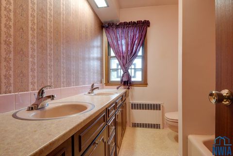 Tiny photo for 606 Concord Ave NE Ave, Orange City, IA 51041 (MLS # 830358)