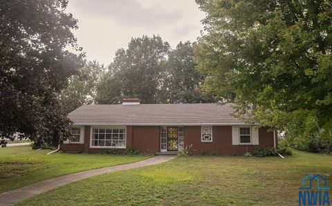 Photo of 606 Concord Ave NE Ave, Orange City, IA 51041 (MLS # 830358)