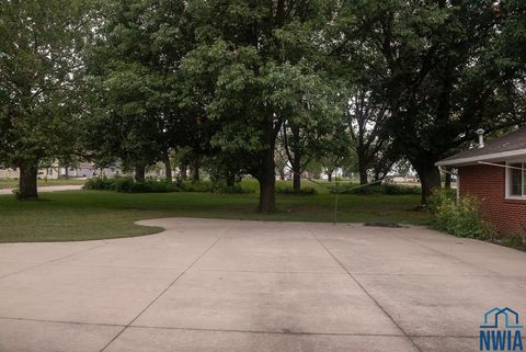 Tiny photo for 606 Concord Ave NE Ave, Orange City, IA 51041 (MLS # 830358)