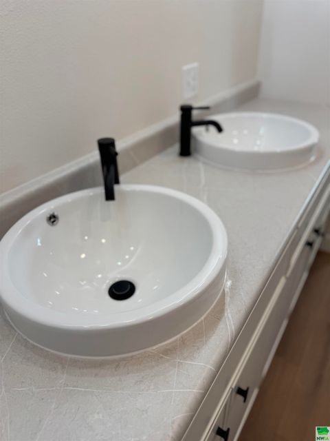 Tiny photo for 1558 11th Ave NE, Sioux Center, IA 51250 (MLS # 829622)