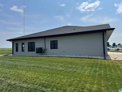 Tiny photo for 1558 11th Ave NE, Sioux Center, IA 51250 (MLS # 829622)