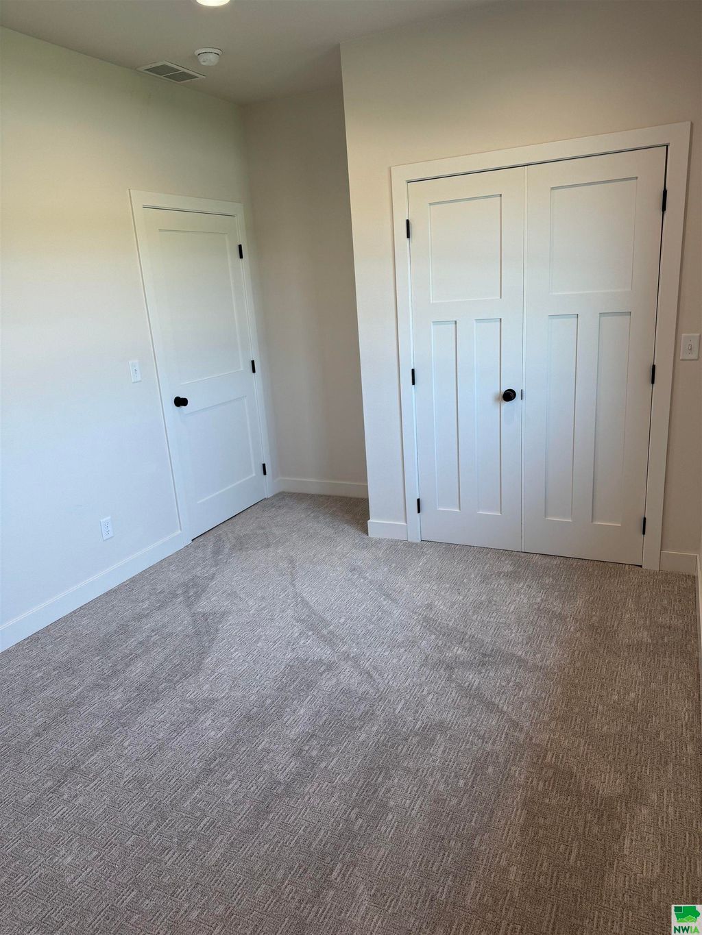 Photo of 1558 11th Ave NE, Sioux Center, IA 51250 (MLS # 829622)