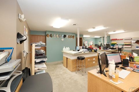 Tiny photo for 1825 2nd Ave SW, Sioux Center, IA 51250 (MLS # 831638)