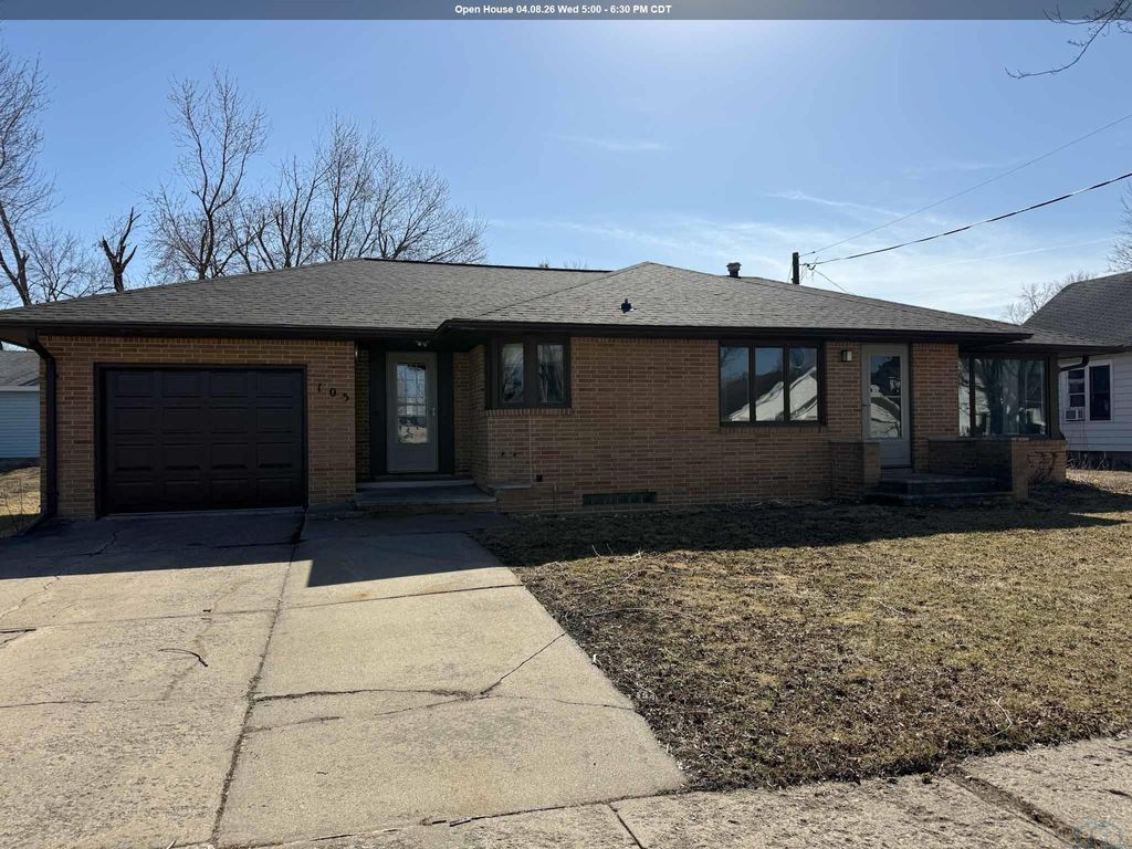 Photo of 105 4th Ave S Ave, Hospers, IA 51238 (MLS # 832110)