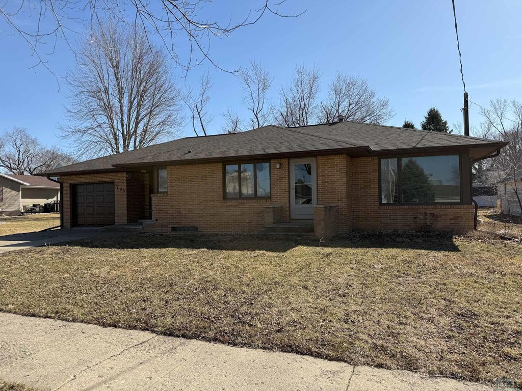 Photo of 105 4th Ave S Ave, Hospers, IA 51238 (MLS # 832110)