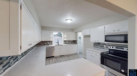 Tiny photo for 403 2nd Ave SE Ave, Sioux Center, IA 51250 (MLS # 829197)