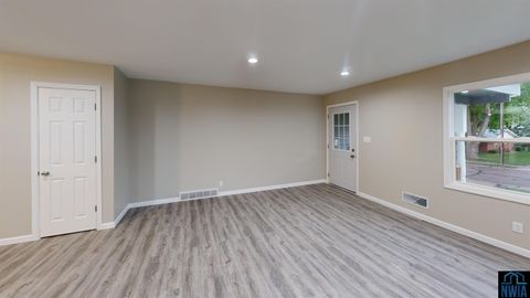 Tiny photo for 403 2nd Ave SE Ave, Sioux Center, IA 51250 (MLS # 829197)