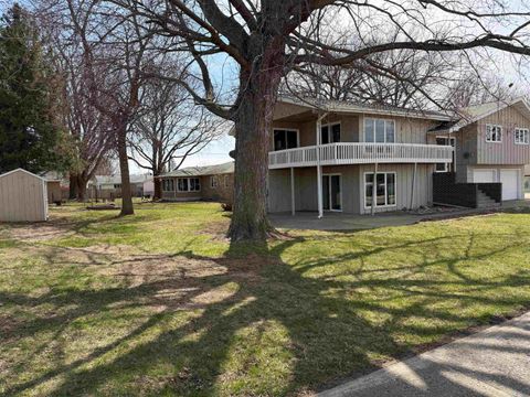 Tiny photo for 608 Pine Street, Sheldon, IA 51201 (MLS # 832431)