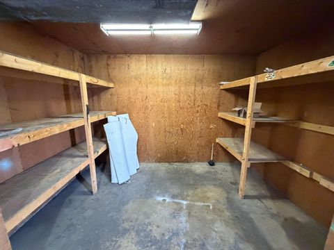 Tiny photo for 608 Pine Street, Sheldon, IA 51201 (MLS # 832431)