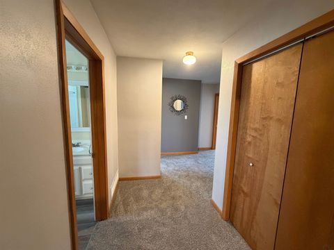 Tiny photo for 608 Pine Street, Sheldon, IA 51201 (MLS # 832431)