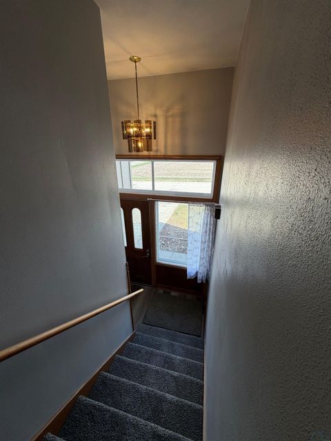 Tiny photo for 608 Pine Street, Sheldon, IA 51201 (MLS # 832431)