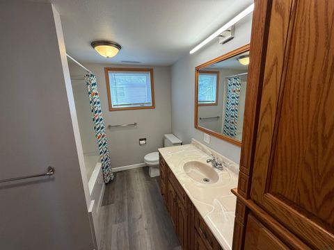 Tiny photo for 608 Pine Street, Sheldon, IA 51201 (MLS # 832431)