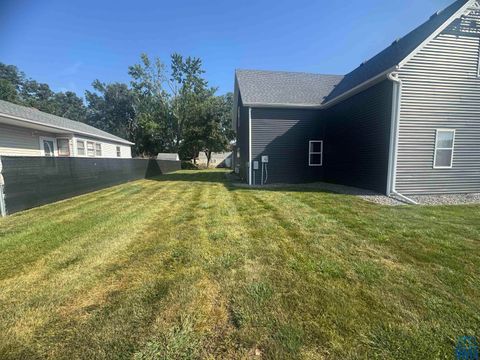 Tiny photo for 120 Delaware Ave SW Ave, Orange City, IA 51041 (MLS # 830105)