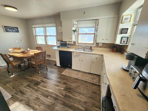 Tiny photo for 1013 Walnut St, Hull, IA 51239 (MLS # 832474)