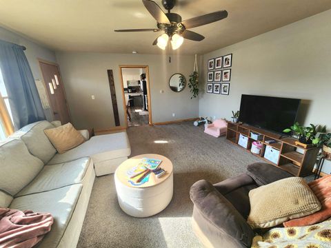 Tiny photo for 1013 Walnut St, Hull, IA 51239 (MLS # 832474)