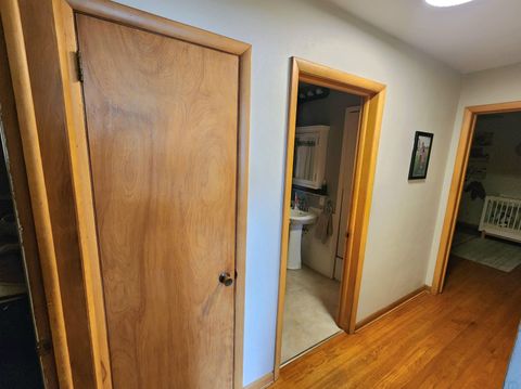 Tiny photo for 1013 Walnut St, Hull, IA 51239 (MLS # 832474)