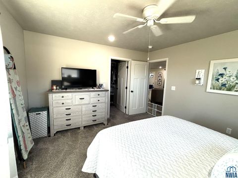 Tiny photo for 1073 14th Cir NE, Sioux Center, IA 51250 (MLS # 830942)