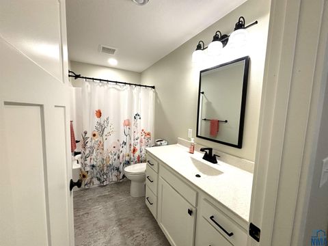 Tiny photo for 1073 14th Cir NE, Sioux Center, IA 51250 (MLS # 830942)