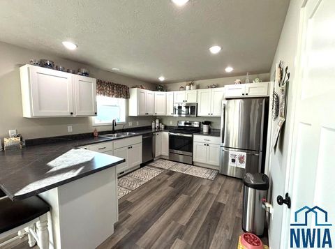 Tiny photo for 1073 14th Cir NE, Sioux Center, IA 51250 (MLS # 830942)