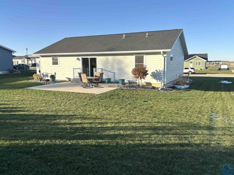 Tiny photo for 1073 14th Cir NE, Sioux Center, IA 51250 (MLS # 830942)