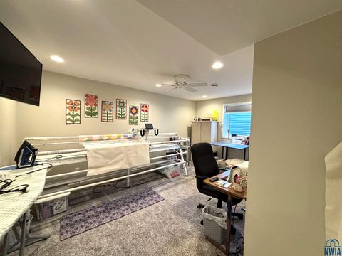 Tiny photo for 1073 14th Cir NE, Sioux Center, IA 51250 (MLS # 830942)