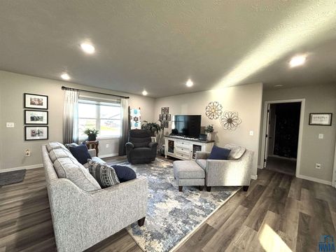 Tiny photo for 1073 14th Cir NE, Sioux Center, IA 51250 (MLS # 830942)