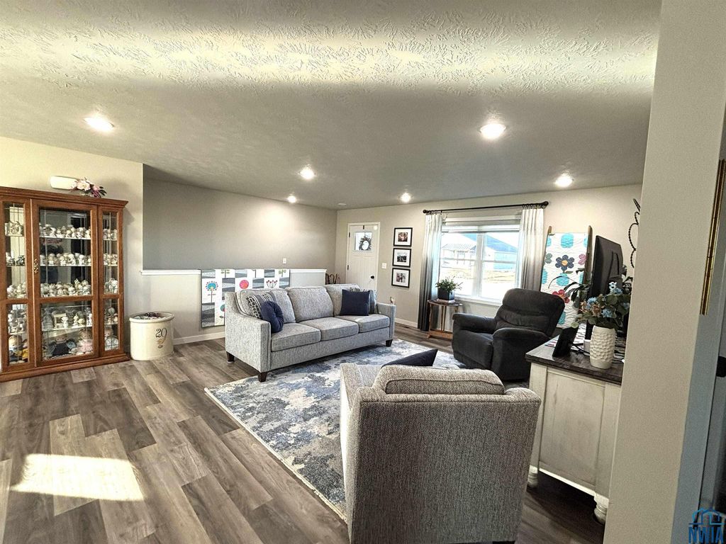 Photo of 1073 14th Cir NE, Sioux Center, IA 51250 (MLS # 830942)