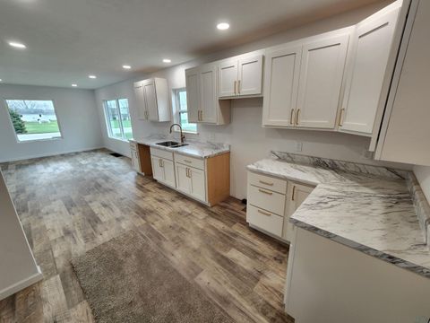 Tiny photo for 707 Colfax St, Boyden, IA 51234 (MLS # 832473)