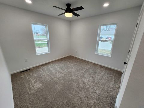 Tiny photo for 707 Colfax St, Boyden, IA 51234 (MLS # 832473)