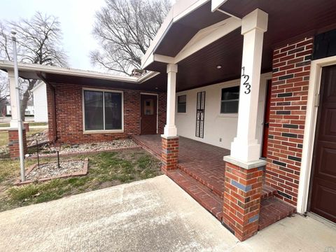 Tiny photo for 123 Normal College Avenue, Sheldon, IA 51201 (MLS # 832347)