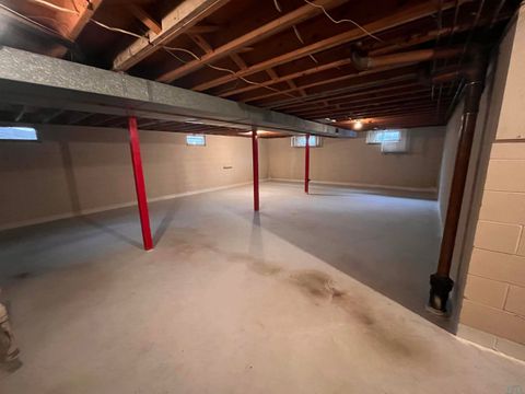 Tiny photo for 123 Normal College Avenue, Sheldon, IA 51201 (MLS # 832347)