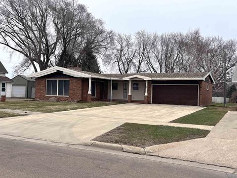 Tiny photo for 123 Normal College Avenue, Sheldon, IA 51201 (MLS # 832347)