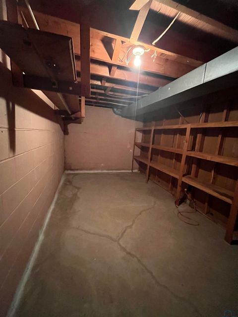 Tiny photo for 123 Normal College Avenue, Sheldon, IA 51201 (MLS # 832347)