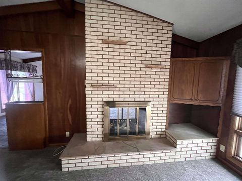 Tiny photo for 123 Normal College Avenue, Sheldon, IA 51201 (MLS # 832347)